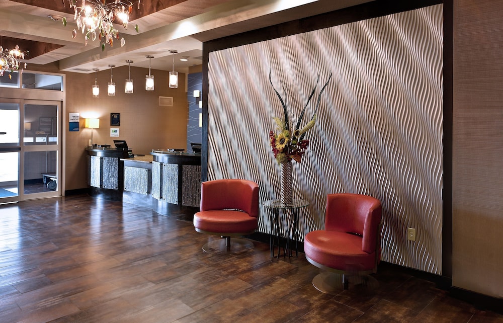 holiday inn express and suites wichita northwest by ihg