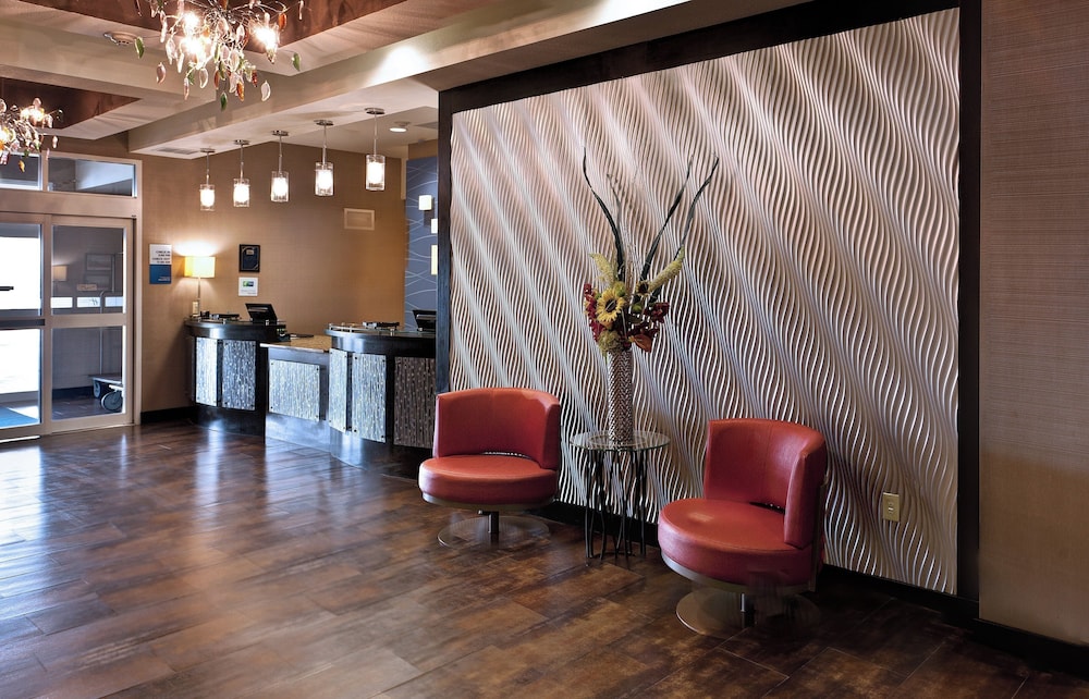 holiday inn express and suites wichita northwest by ihg