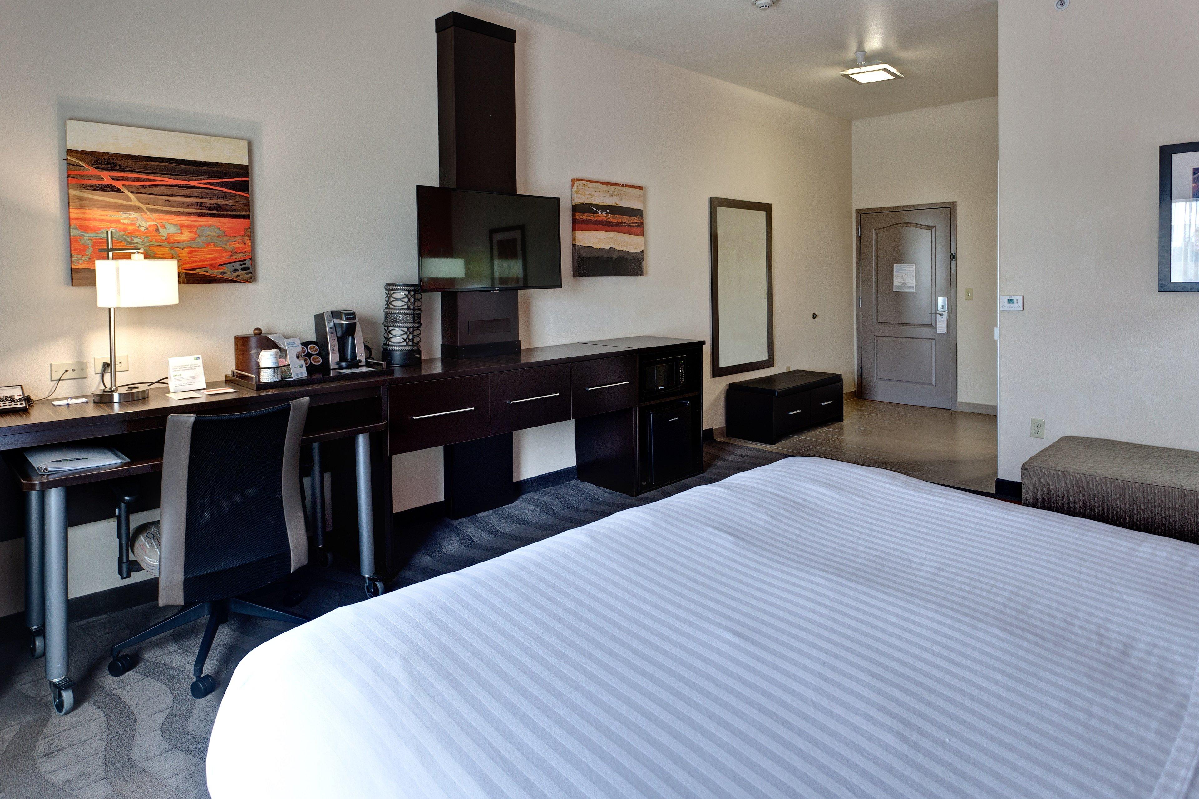 holiday inn express and suites wichita northwest by ihg