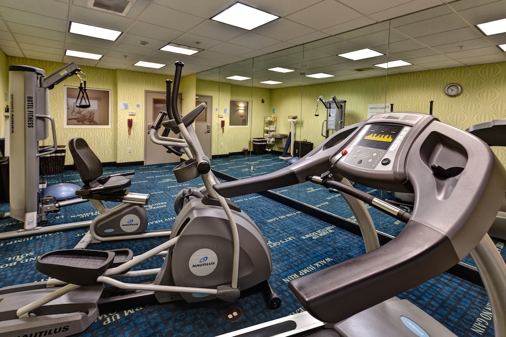 holiday inn express and suites wichita northwest by ihg