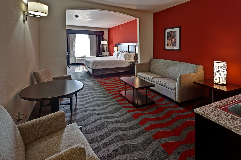 holiday inn express and suites wichita northwest by ihg