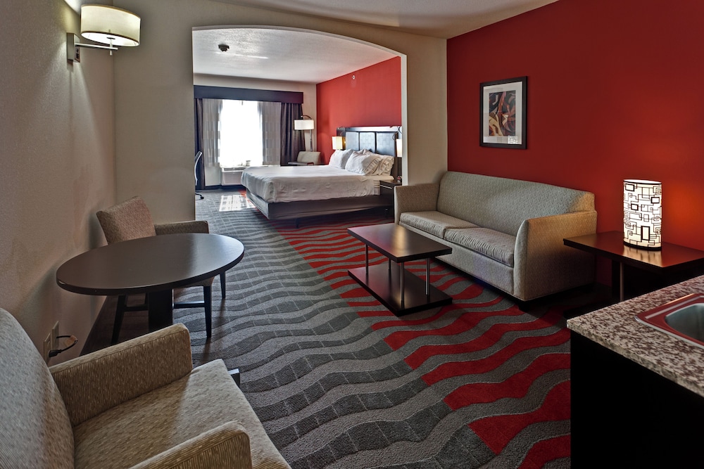 holiday inn express and suites wichita northwest by ihg