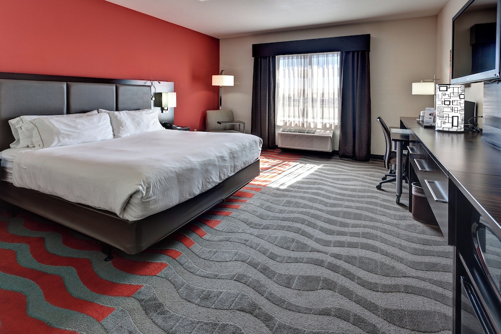 holiday inn express and suites wichita northwest by ihg