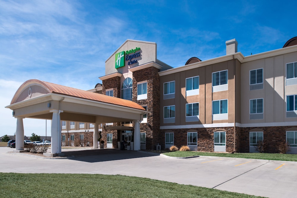 holiday inn express and suites wichita northwest by ihg