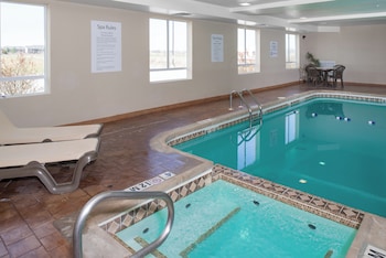 Holiday Inn Express & Suites Wichita Northwest By Ihg,Maize>>Derby,3 star