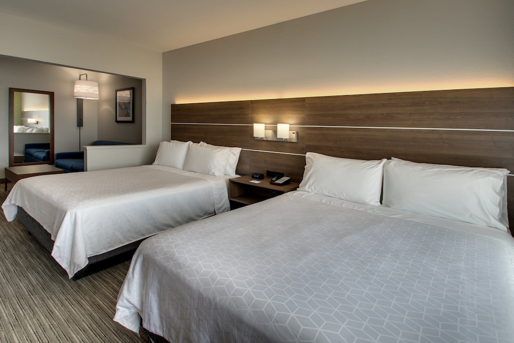 holiday inn express and suites waukegan by ihg
