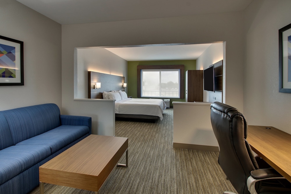 holiday inn express and suites waukegan by ihg
