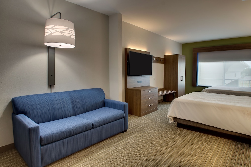 holiday inn express and suites waukegan by ihg