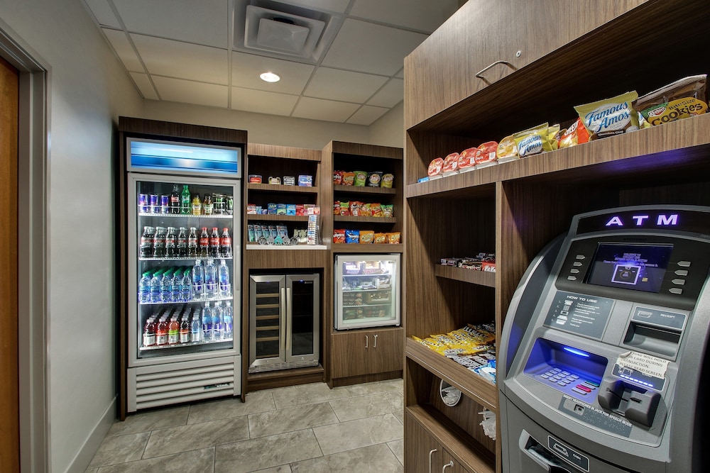 holiday inn express and suites waukegan by ihg