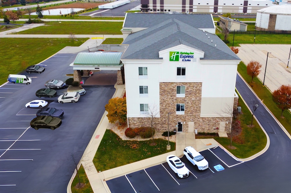 holiday inn express and suites waukegan by ihg