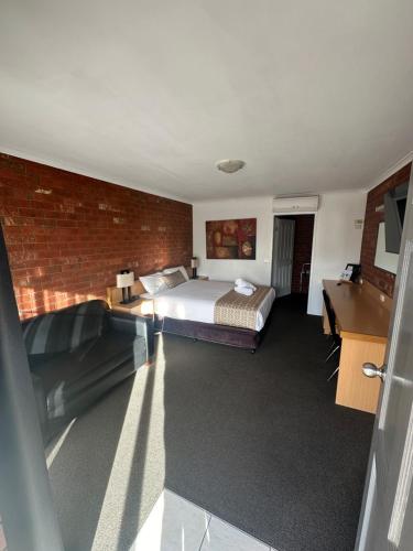 pevensey motor lodge