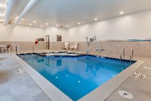 comfort suites cottage grove madison