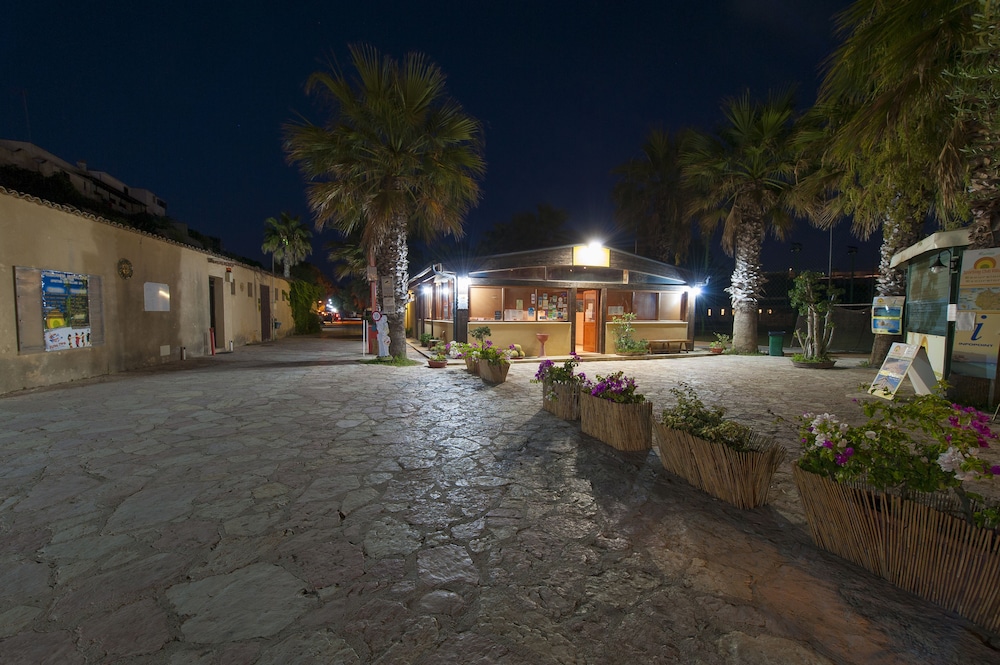 sporting club village