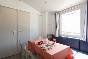sporting club village