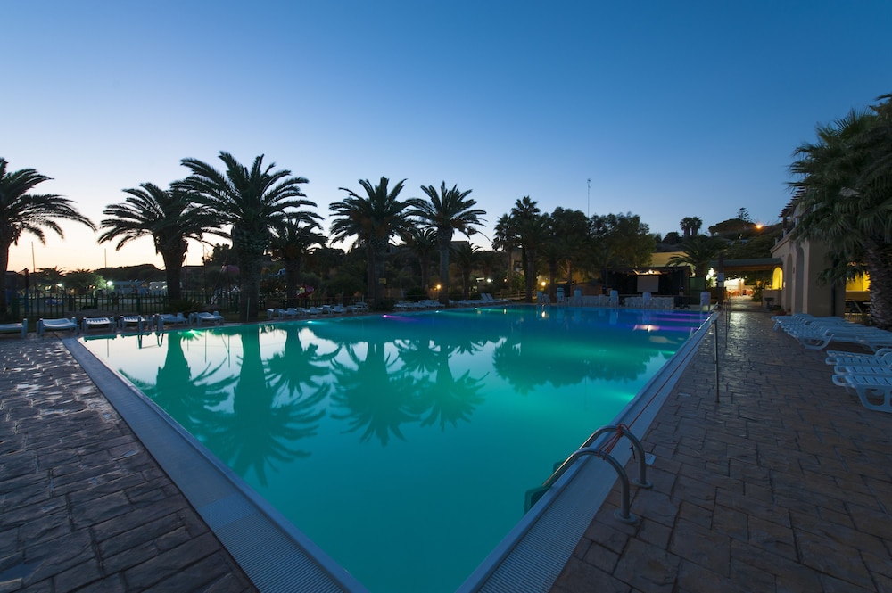 sporting club village