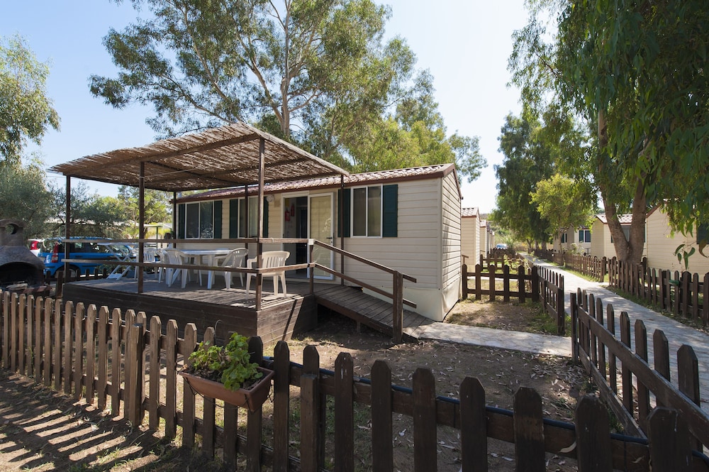 sporting club village