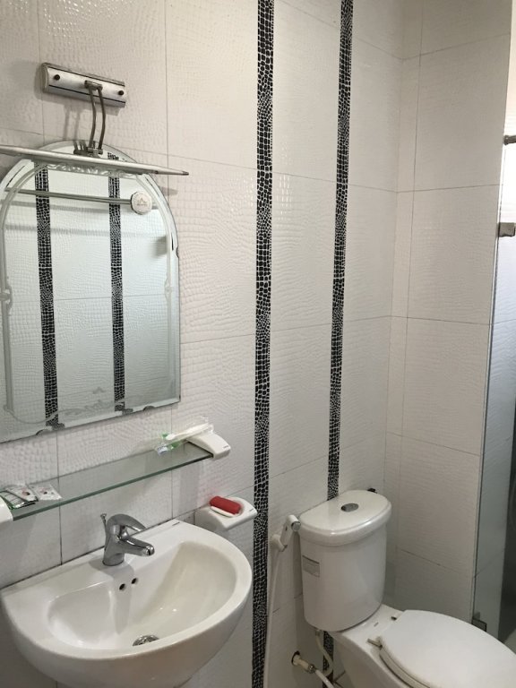 Hoang Nam Hotel Hcm,,3 star