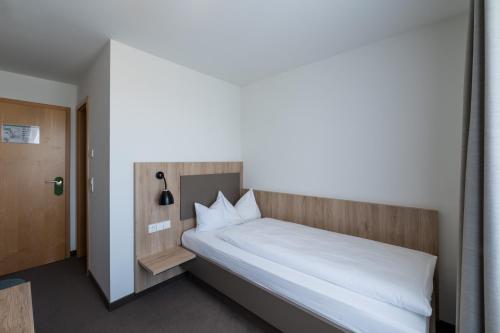 Top Vch Landschloss Korntal,Hemmingen>>Ditzingen,3 star