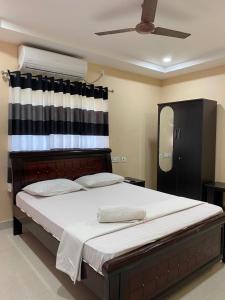 The Capital Hotel,,2 star