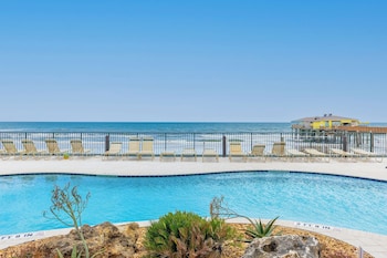 Tropical Suites At Sunglow Resort,,2 star