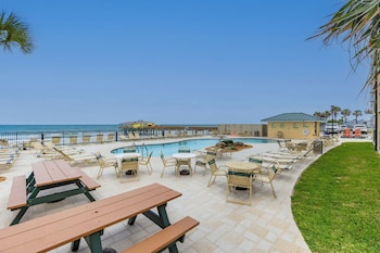 tropical suites at sunglow resort