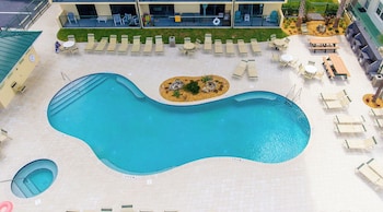 Tropical Suites At Sunglow Resort,,2 star