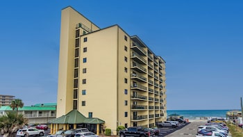 tropical suites at sunglow resort