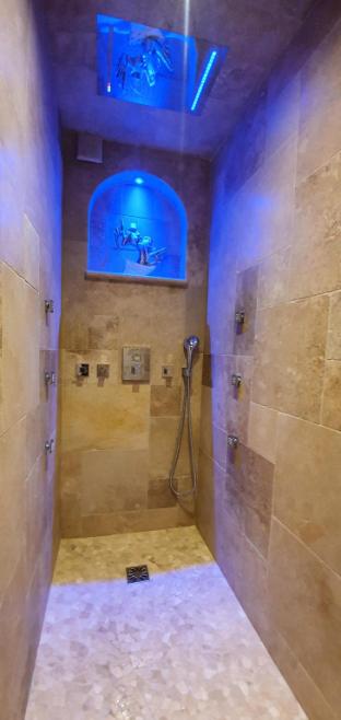 loveroom la garconnhyeres