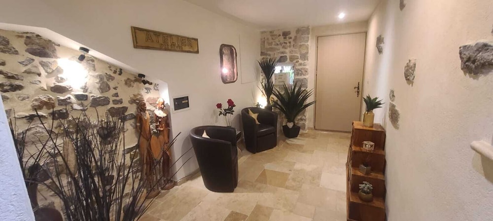 loveroom la garconnhyeres