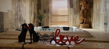 loveroom la garconnhyeres