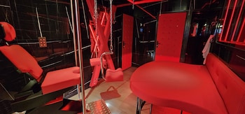 loveroom la garconnhyeres