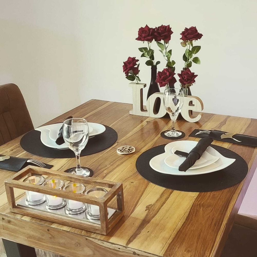 loveroom la garconnhyeres