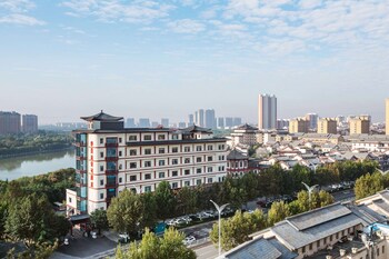 Ramada Encore By Wyndham Linqu Downtown,,3 star