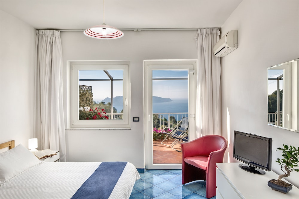 hotel and serviced residence gocce di capri sorrento coast
