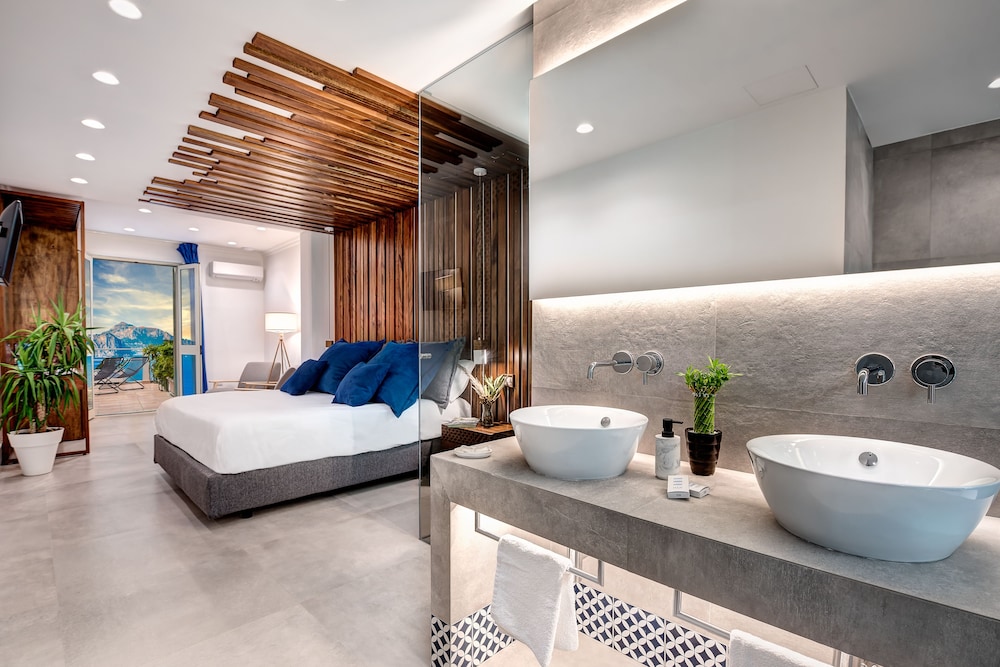 hotel and serviced residence gocce di capri sorrento coast