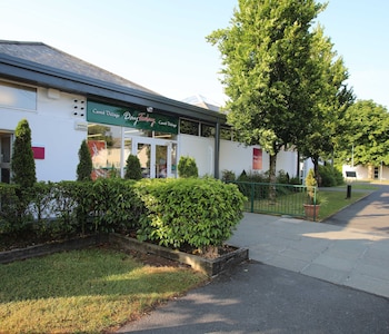 goldcrest village deluxe university campus rooms