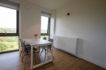 goldcrest village deluxe university campus rooms