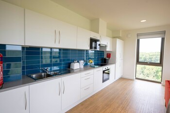 goldcrest village deluxe university campus rooms