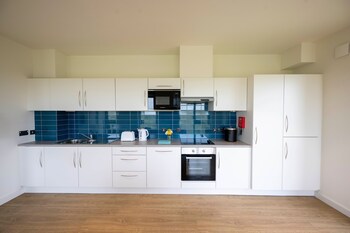 goldcrest village deluxe university campus rooms