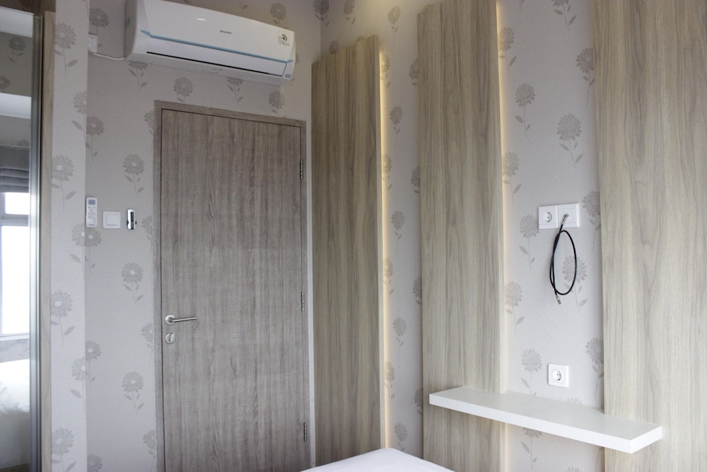 homey and chic 2br apartment newton residence