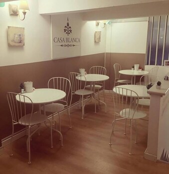 casa blanca bed and breakfast