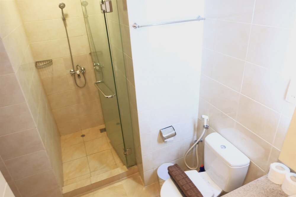 2br prestige dharmawangsa essence apartment suites