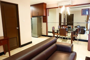 2br prestige dharmawangsa essence apartment suites
