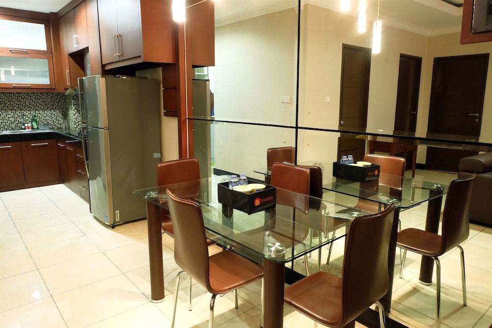 2br prestige dharmawangsa essence apartment suites