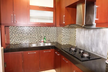 2br prestige dharmawangsa essence apartment suites
