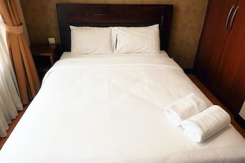 2br prestige dharmawangsa essence apartment suites