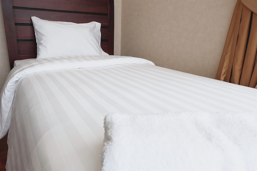 2br prestige dharmawangsa essence apartment suites