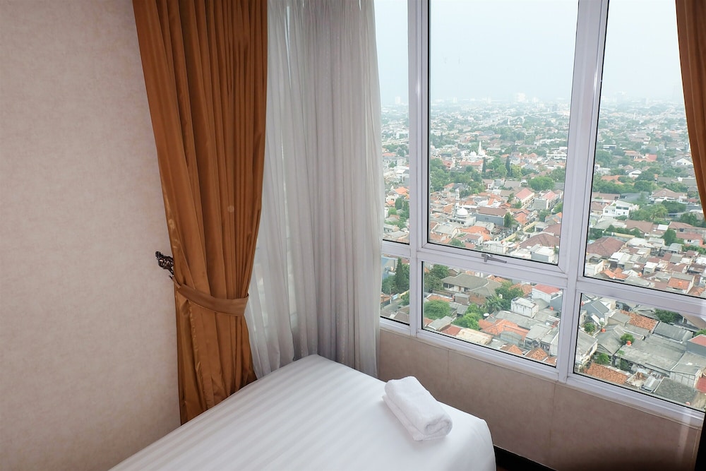 2br prestige dharmawangsa essence apartment suites