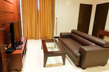 2br prestige dharmawangsa essence apartment suites