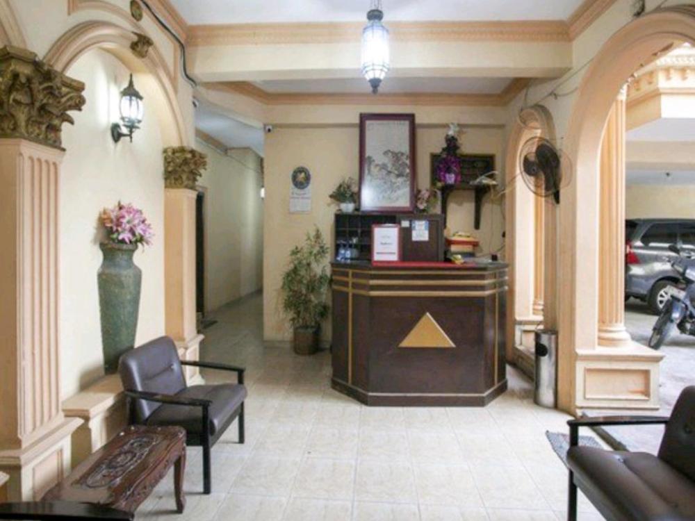 reddoorz near mall ciputra world surabaya